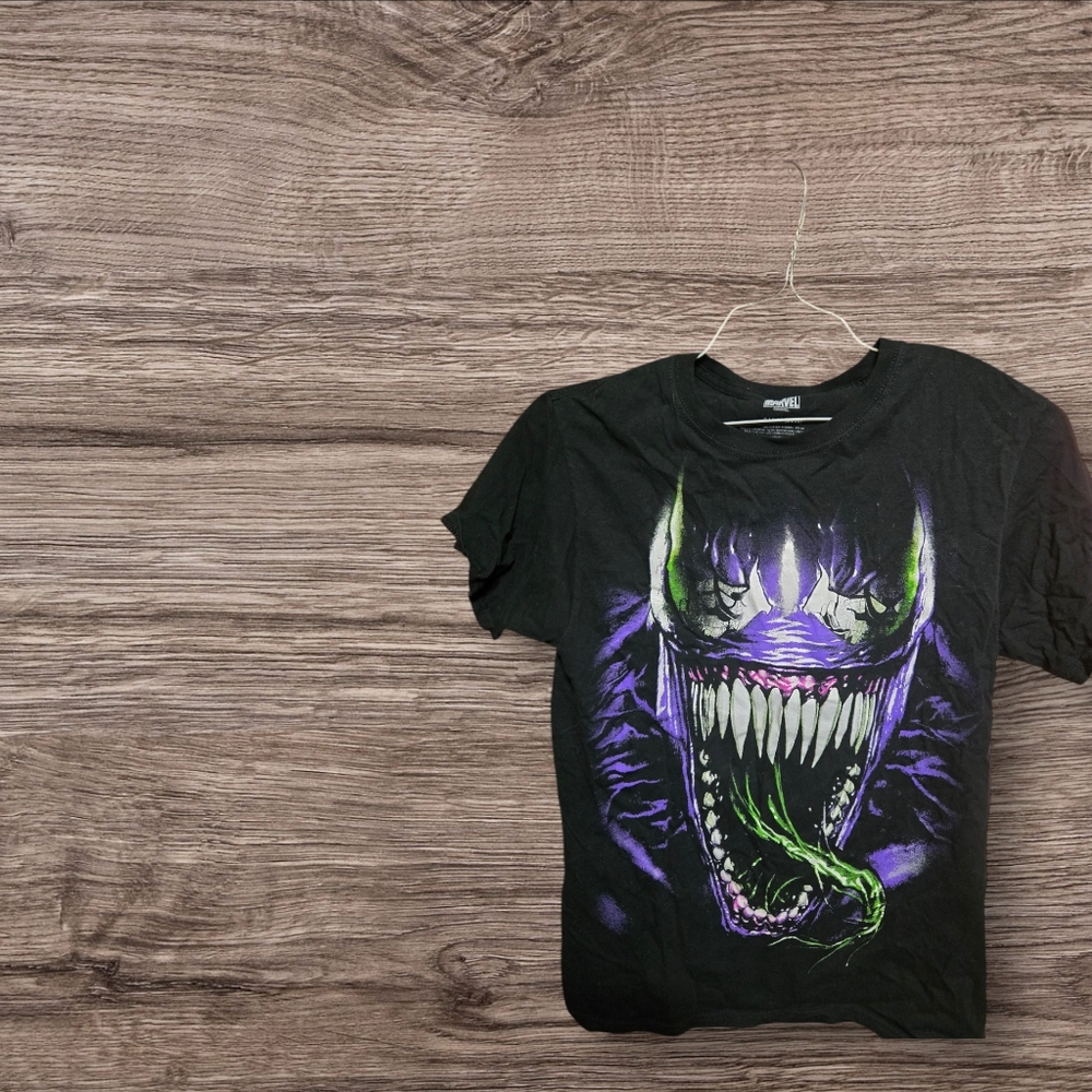 Spiderman venom t shirt